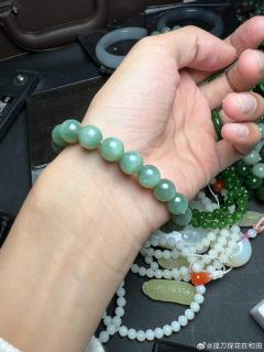 碧玉起猫单圈手串